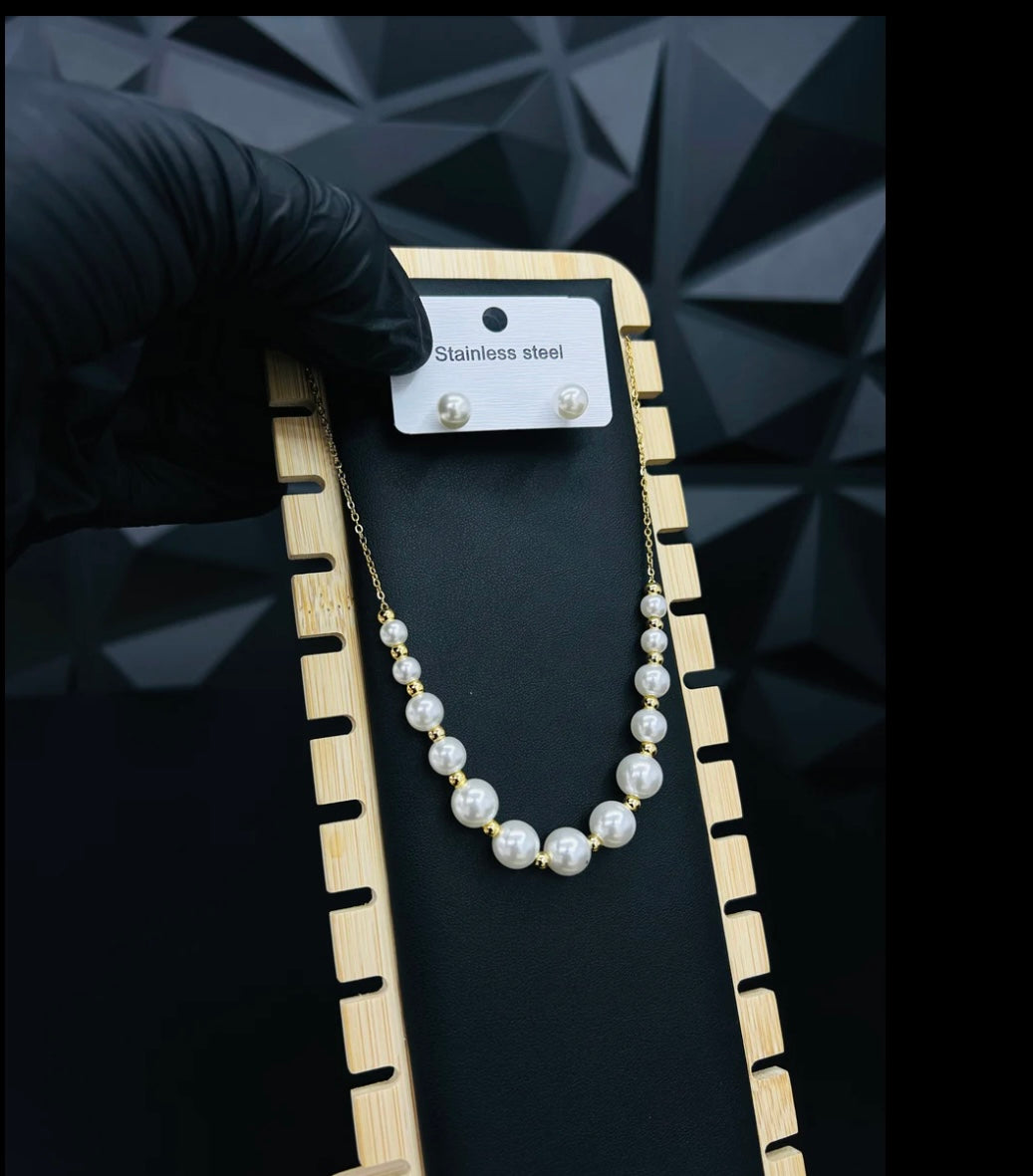 Set Pearl Necklaces